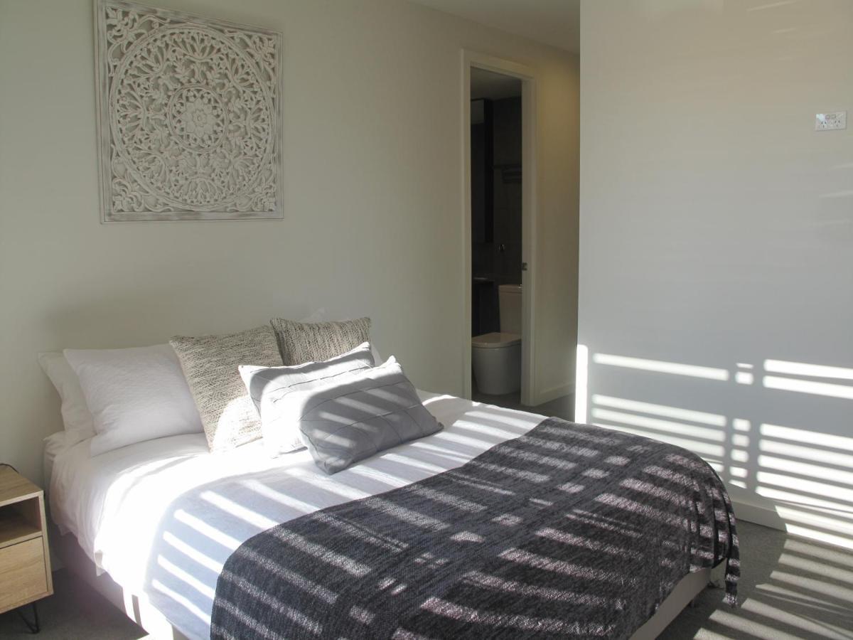 Modern 3 Bedroom Apt With Free Parking, Netflix, Wifi & Welcome Wine By Bnb Pro Melburne Exterior foto