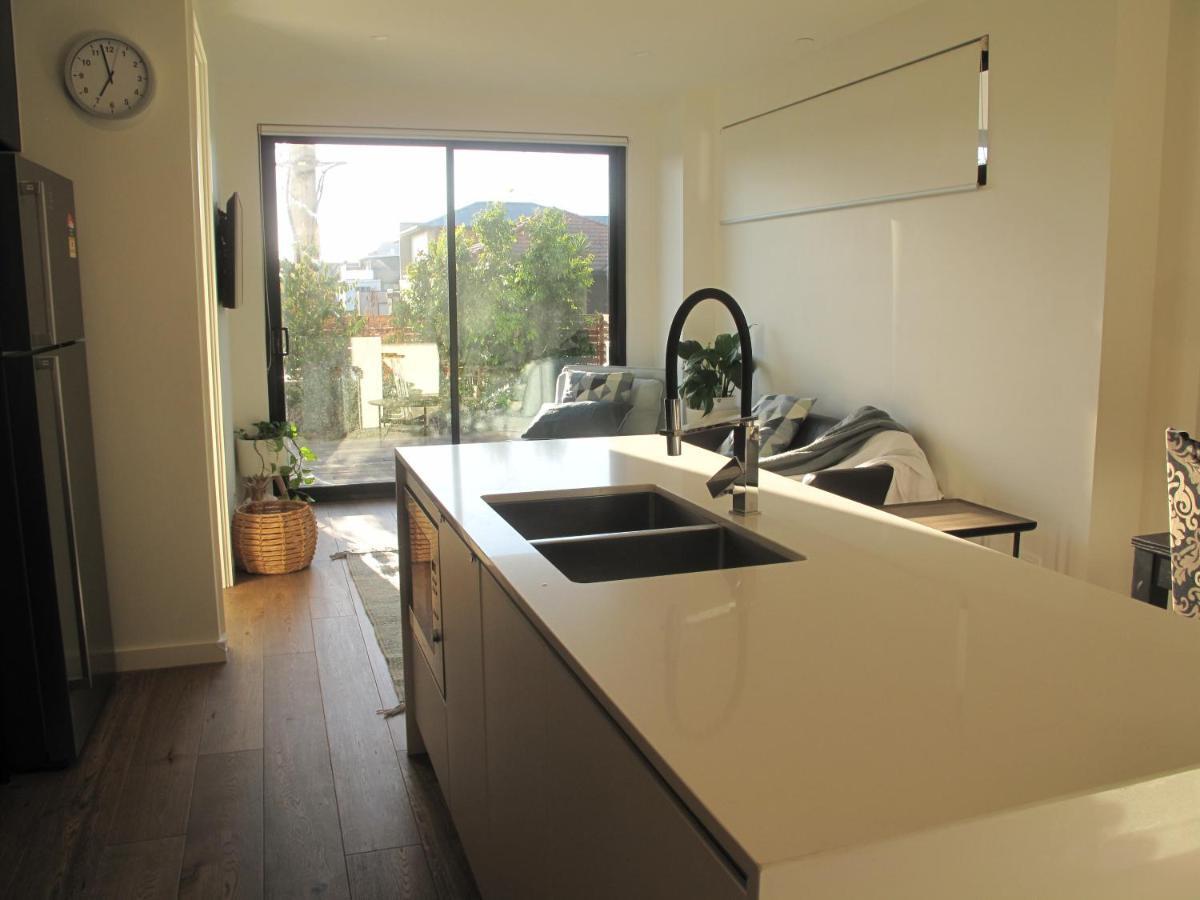 Modern 3 Bedroom Apt With Free Parking, Netflix, Wifi & Welcome Wine By Bnb Pro Melburne Exterior foto