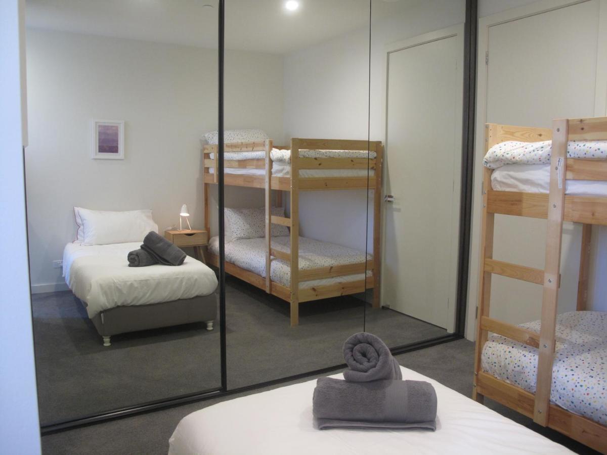 Modern 3 Bedroom Apt With Free Parking, Netflix, Wifi & Welcome Wine By Bnb Pro Melburne Exterior foto